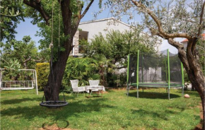 Three-Bedroom Apartment in Medulin